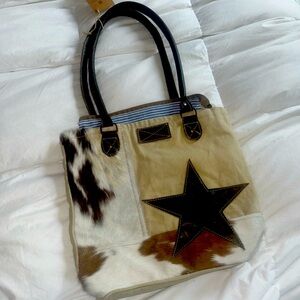 Woman’s Clea Ray bag, bran new with tags